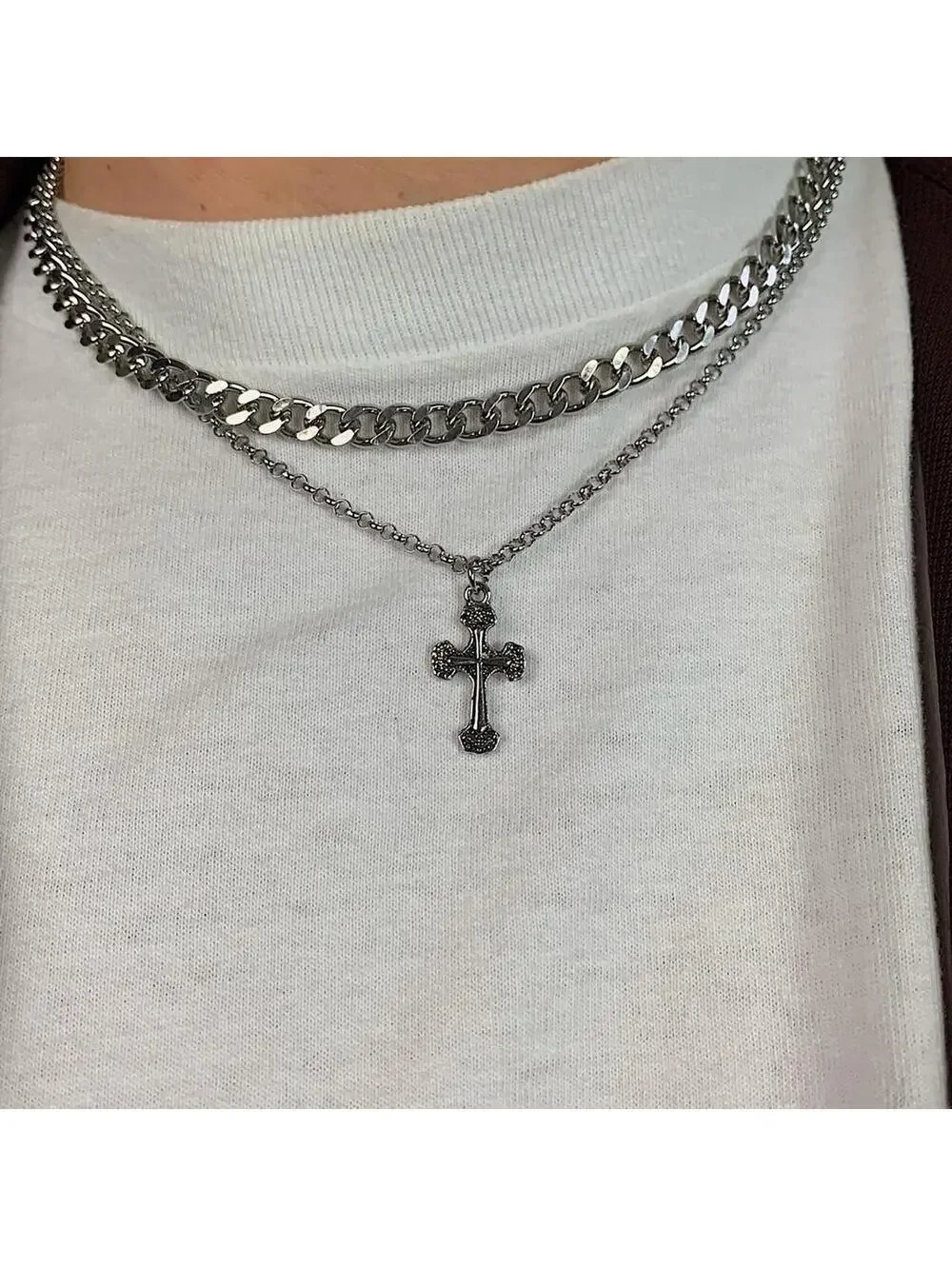 Y2K Silver Cross Necklace 19.5 Inch